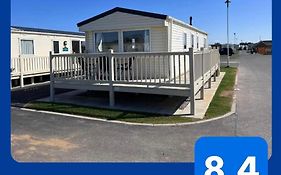 Pg173 Golden Palm Resort 6 Berth Caravan With Decking